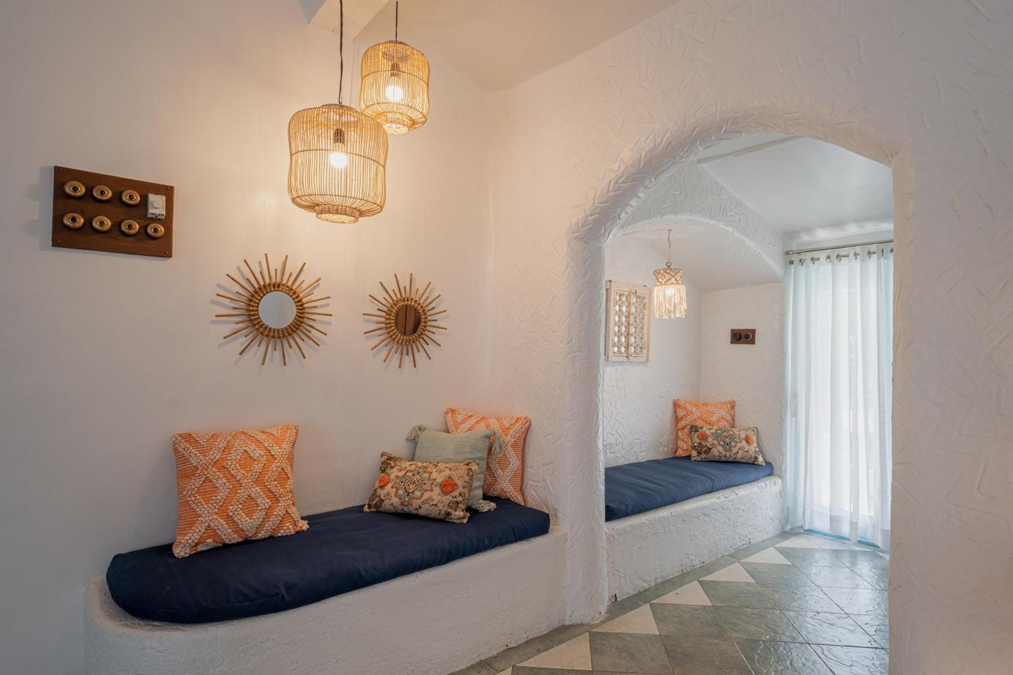 Lohonostays Villa Santorini Alībāg Eksteriør billede
