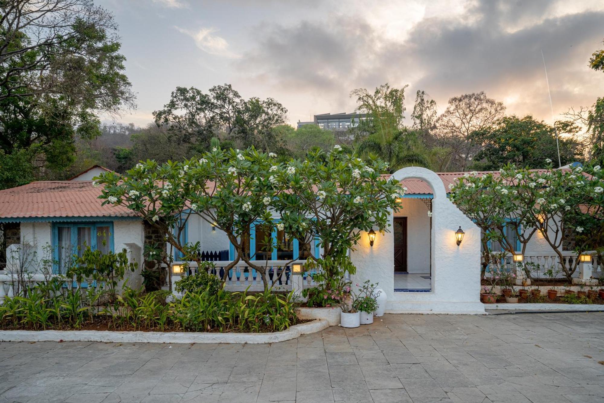 Lohonostays Villa Santorini Alībāg Eksteriør billede